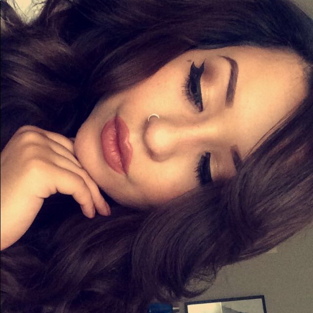 Meet your Posher, Marissa